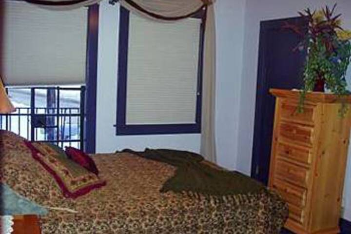 Room 46 of 63