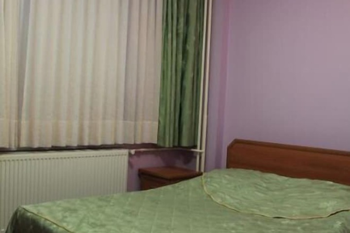 Room 7 of 20