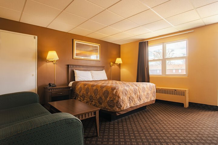Room 2 of 15