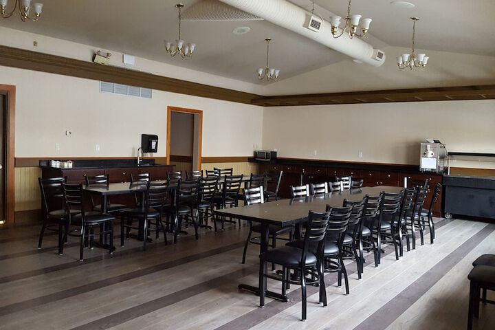 Banquet hall