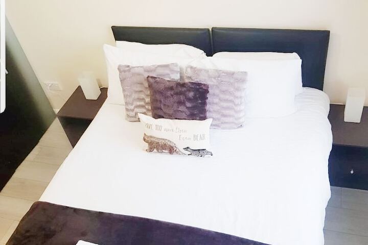 Room 6 of 21