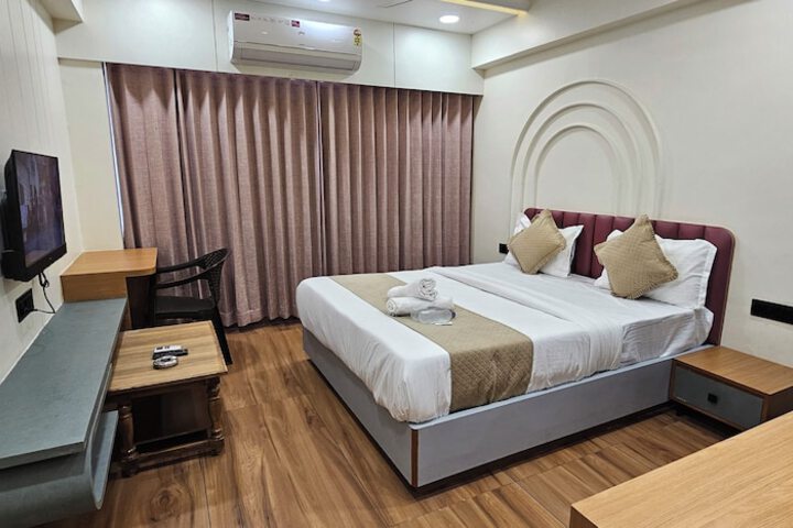 Room 14 of 22