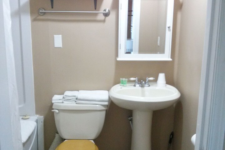 Room 29 of 49