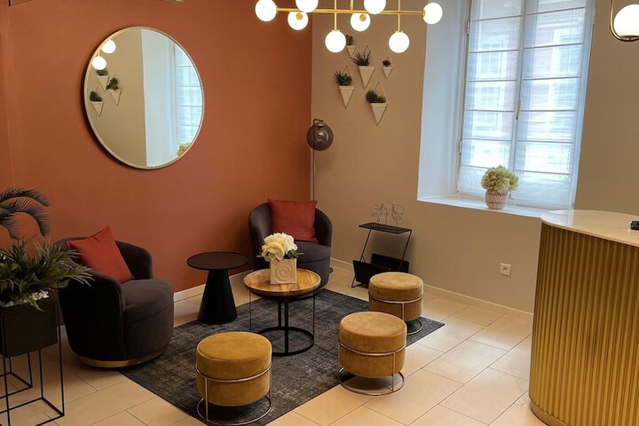 Guest Lobby