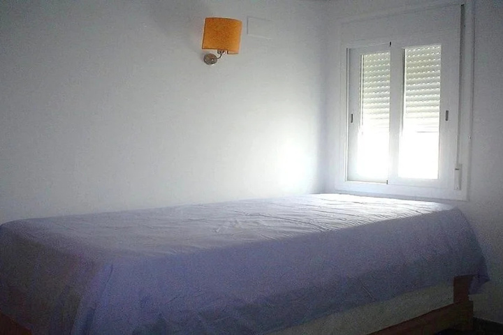 Room 4 of 14