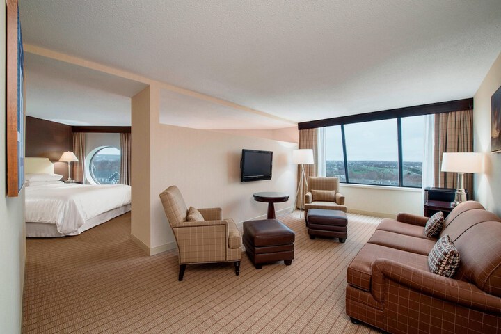 Room 16 of 75