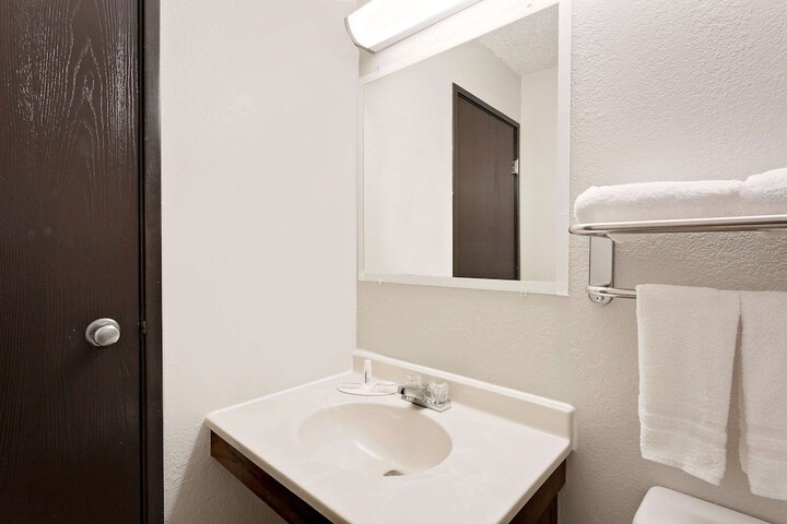 Room 16 of 20