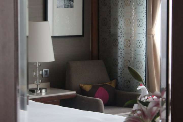 Room 10 of 104