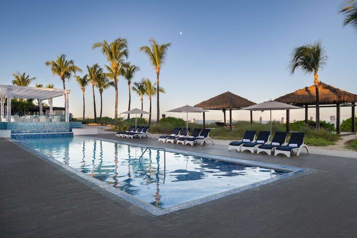 Pool 226 of 280