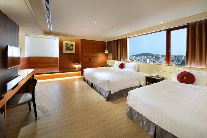 Room 10 of 54