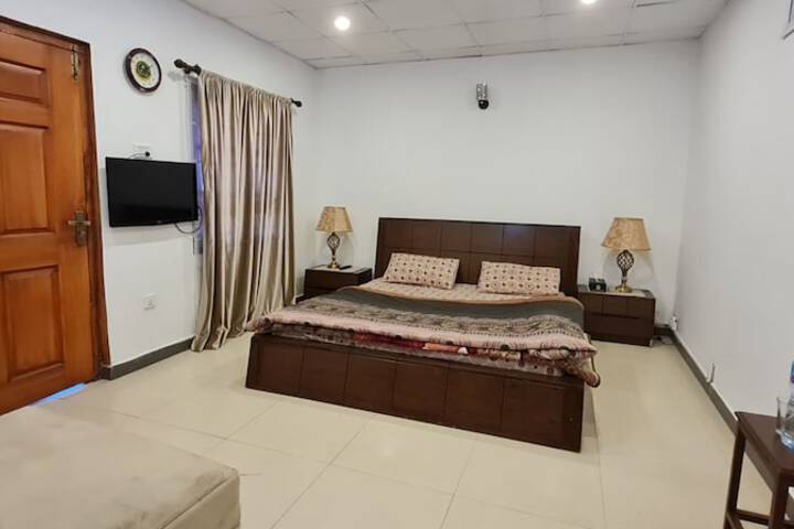 Room 18 of 54