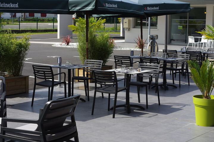 Food court