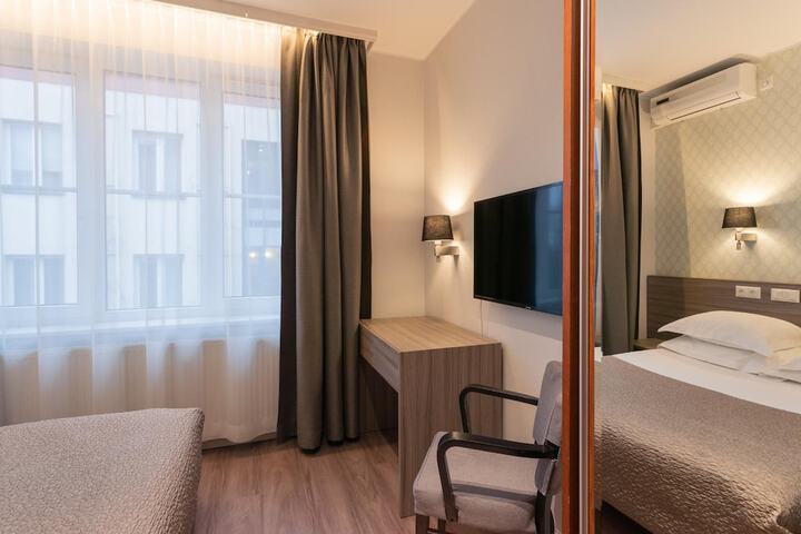 Room 20 of 68