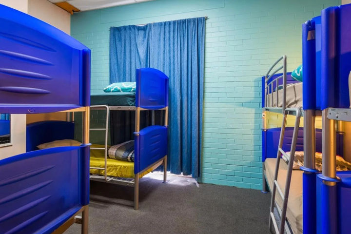 hotel_rooms