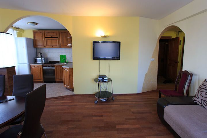 Room 12 of 20