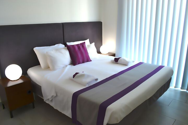 Room 5 of 81