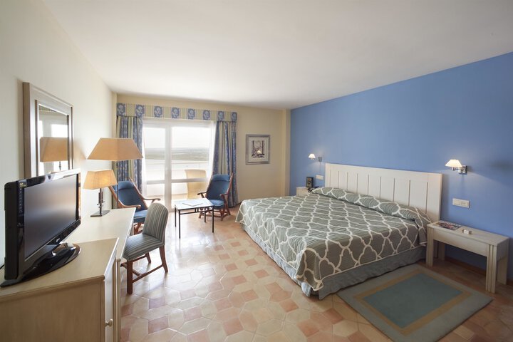 Room 19 of 48