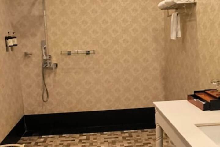 Room 29 of 59