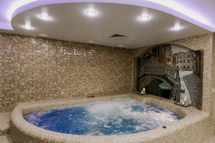 Spa 114 of 143