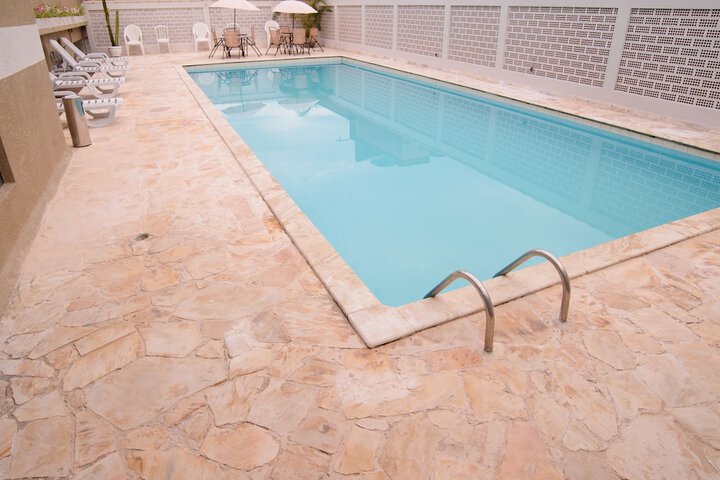 Pool 56 of 95