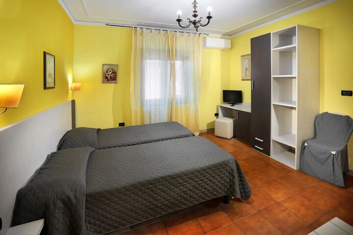 Room 17 of 73