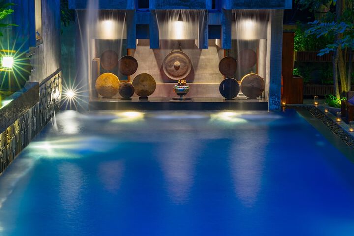 Pool 56 of 157