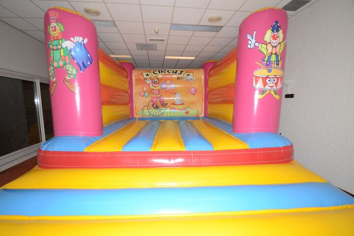 Children's play area - indoor