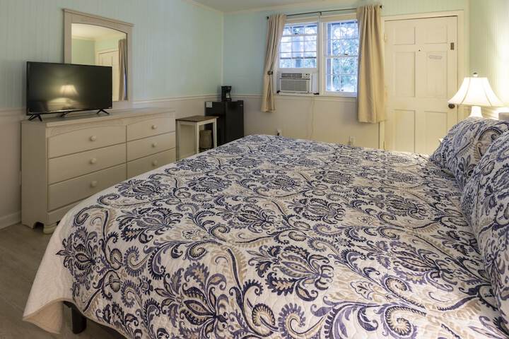 Room 173 of 309