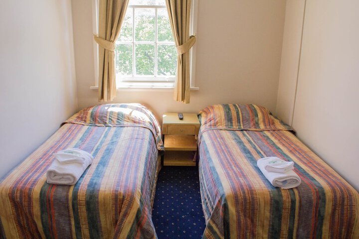 Room 21 of 47