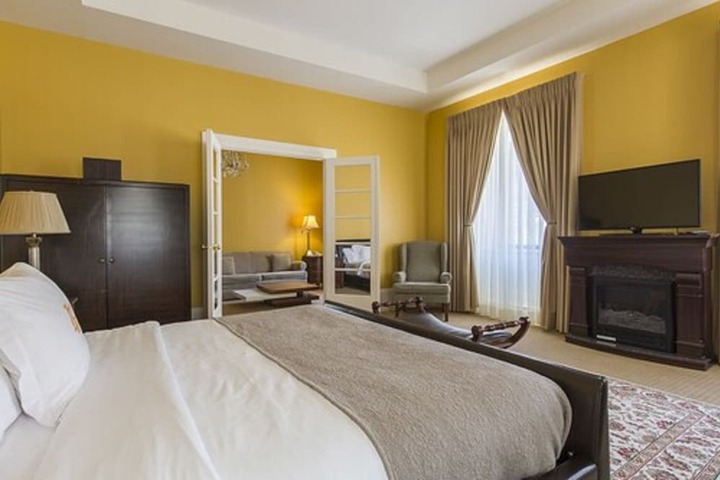 Room 41 of 72