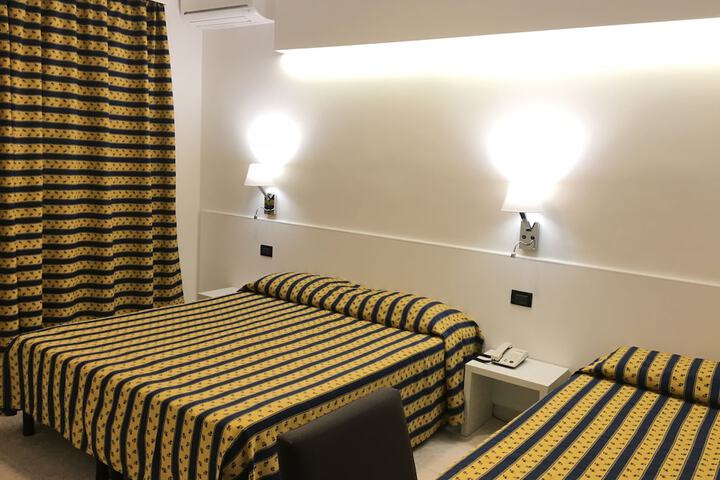 Room 19 of 51