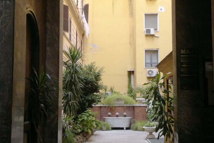 Hotel 71 of 76