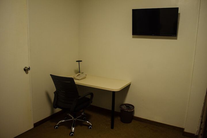 Room 25 of 87