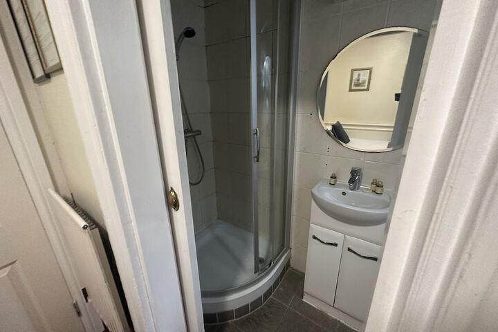 Room 62 of 89