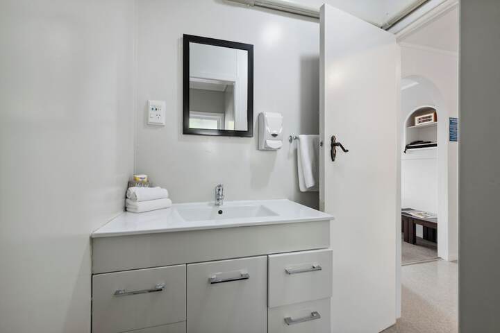 Room 43 of 72