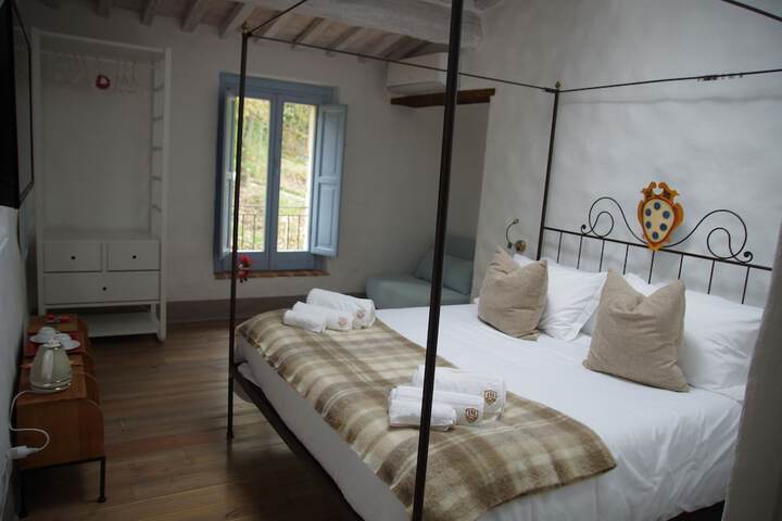 Room 5 of 67