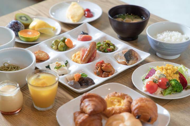 Breakfast/Coffee Service 104 of 121