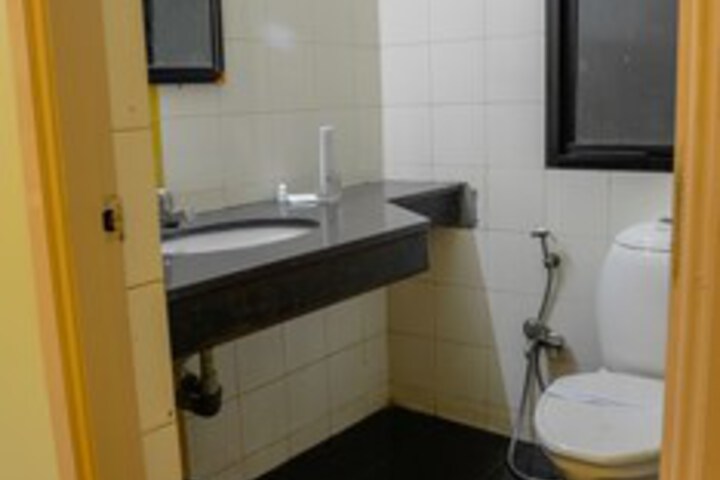Room 3 of 15