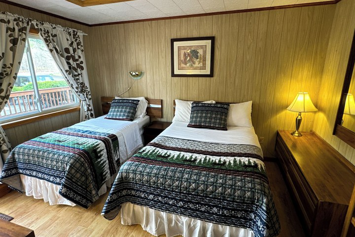 Room 37 of 100