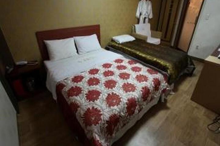 Goodstay King Hotel