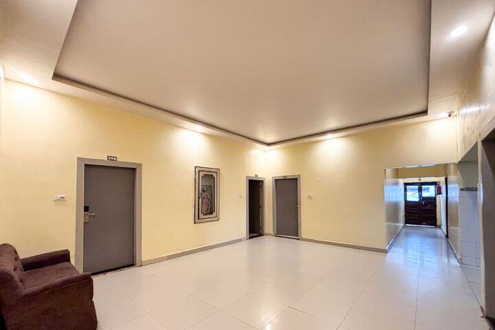 Hotel 7 of 80