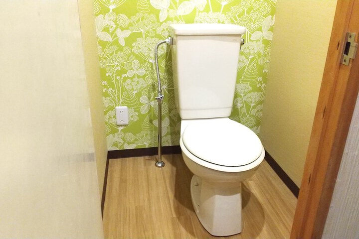 Room 42 of 76