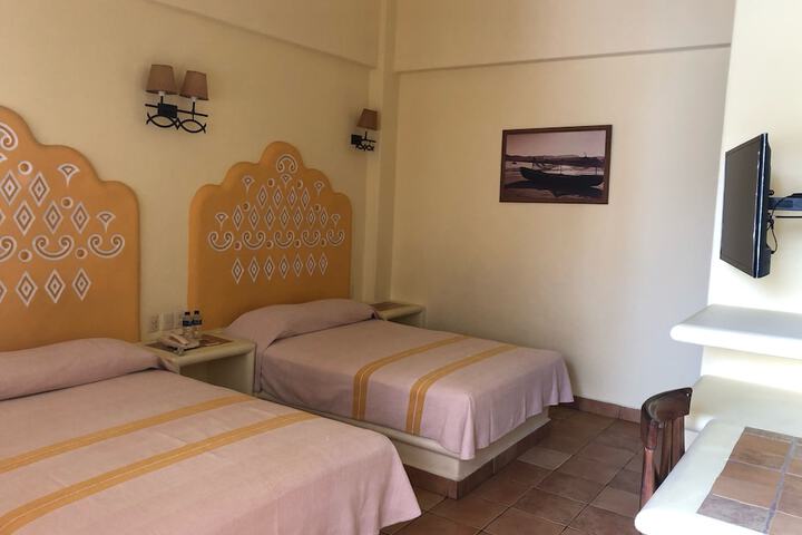 Room 8 of 19