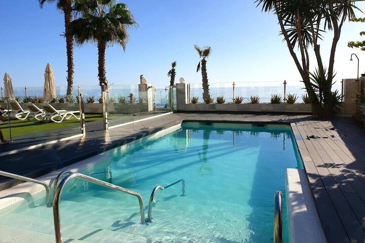 Pool 34 of 78