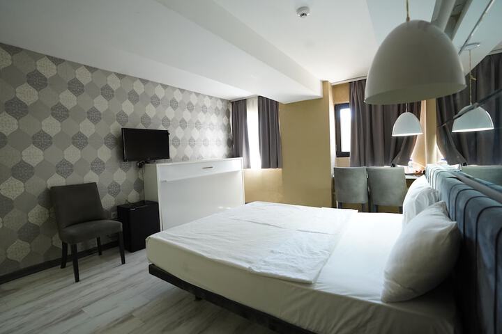 Room 20 of 31