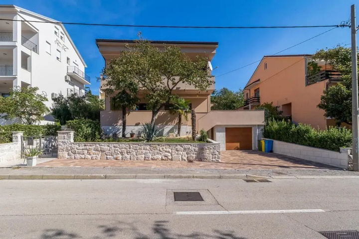 Amazing Home in Dramalj With Wifi and 1 Bedrooms