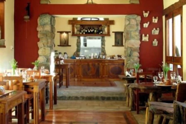 Dining 10 of 17