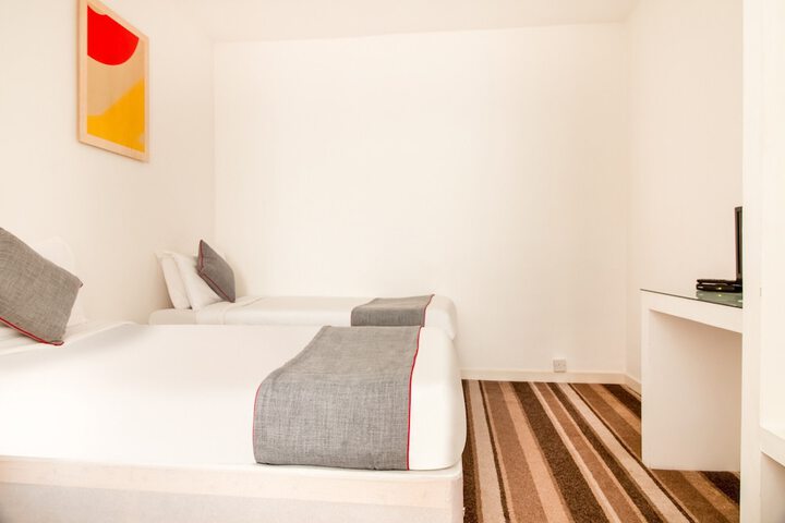 Room 34 of 64