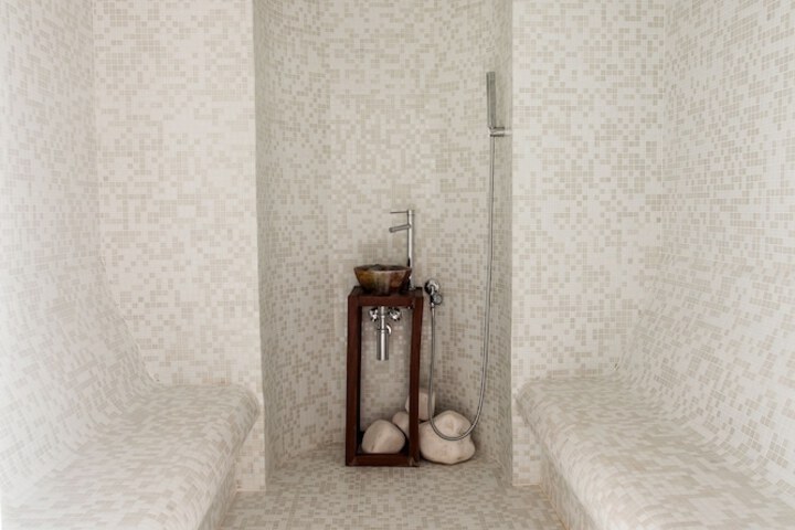 Room 47 of 82