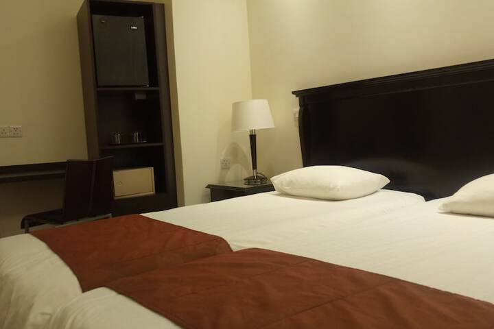 Room 11 of 65